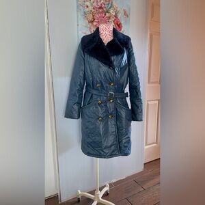 Vintage 70s Glenbrooke Mod Shiny Blue Puffer Coat Faux Fur‎ Collar M/L Ski Style